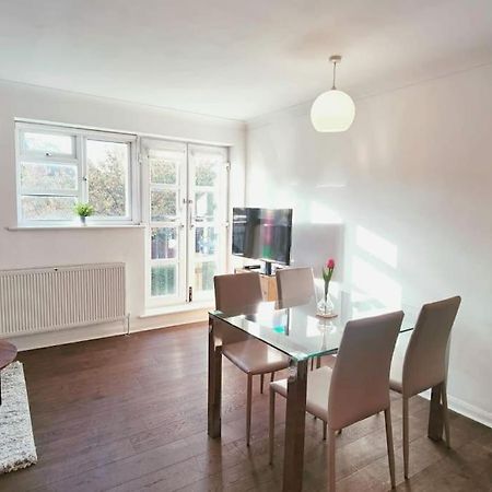 Aldgate Flats In E1. Apartman London Kültér fotó